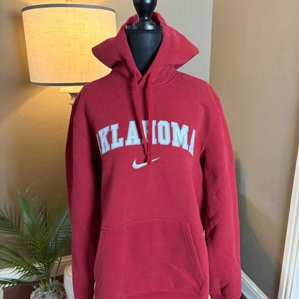 Nike Oklahoma Sooners Crimson Hooded Sweatshirt, Size Medium